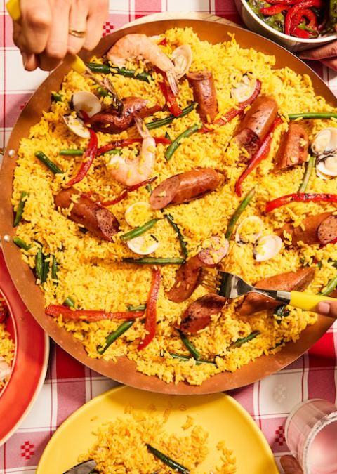 Image of Paella on table