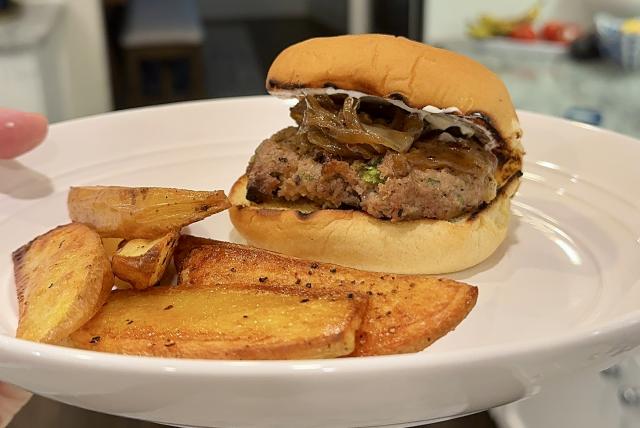 Harrison Wallace’s Smoked Gouda and Caramelized Onion Turkey Burger